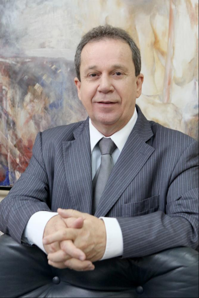 Colunista Paulo César Régis de Souza 