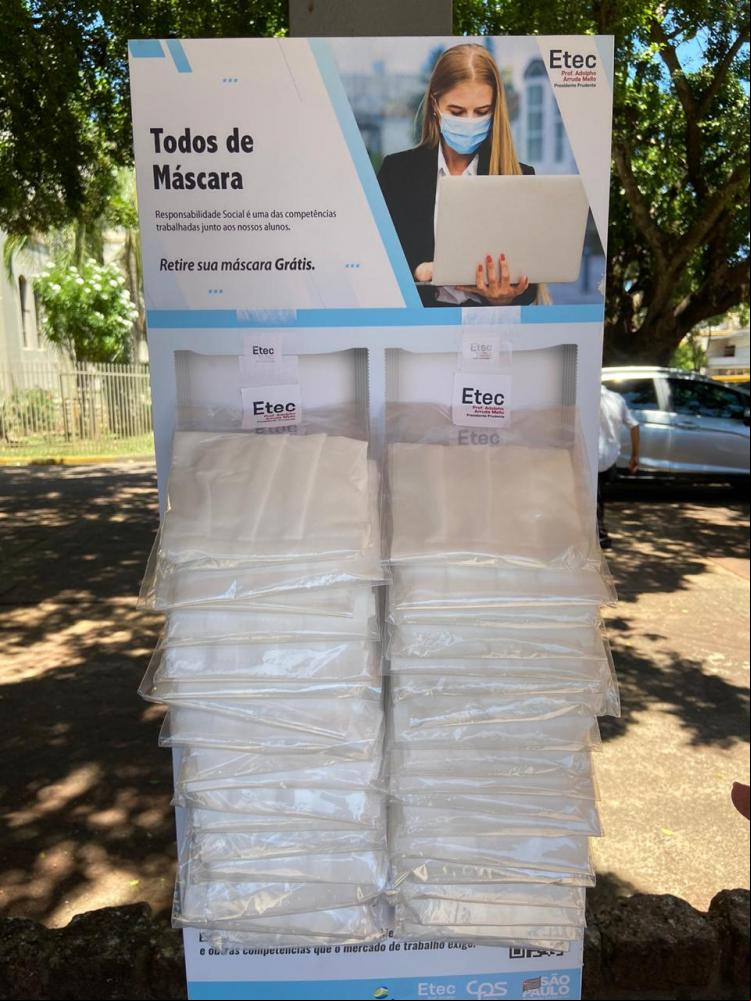Etec de Presidente Prudente distribui máscaras gratuitamente em pontos de ônibus